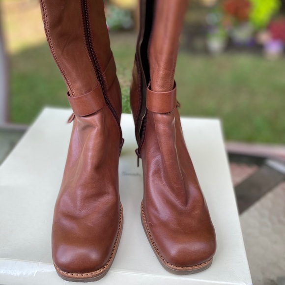 Amanda Smith Mid-Calf Boots - Picture 6 of 9